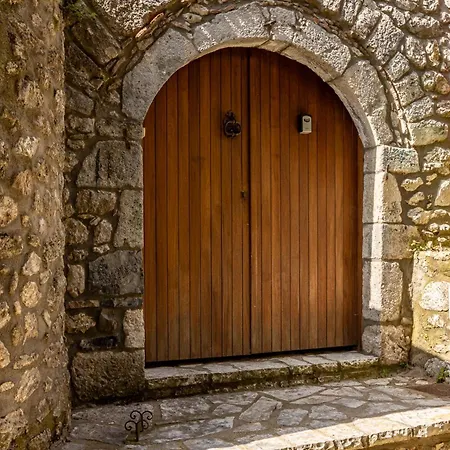 Rustic In Heart Of *