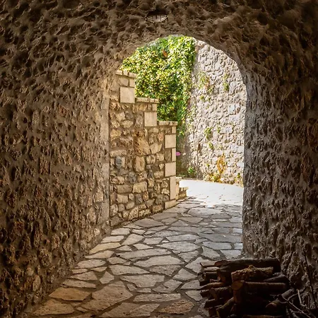 Rustic In Heart Of Σπίτι διακοπών