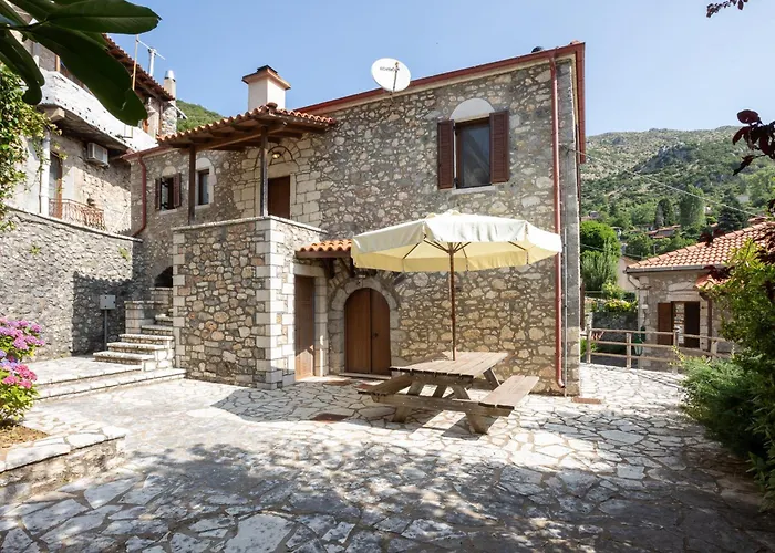 Rustic In Heart Of ستيمنيتسا